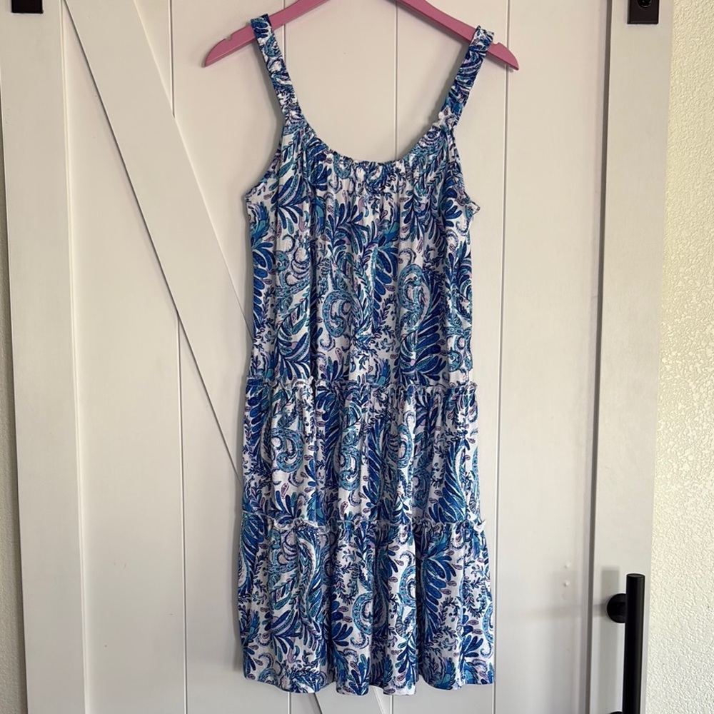 Lilly Pulitzer Blue and White Tropical Patterned Dress.